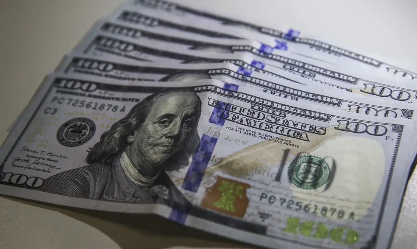 Dolar-
